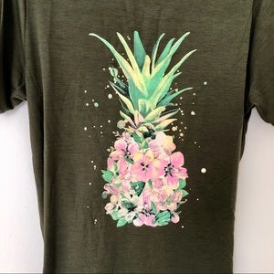 Short-Sleeve Tropical Pineapple T-Shirt